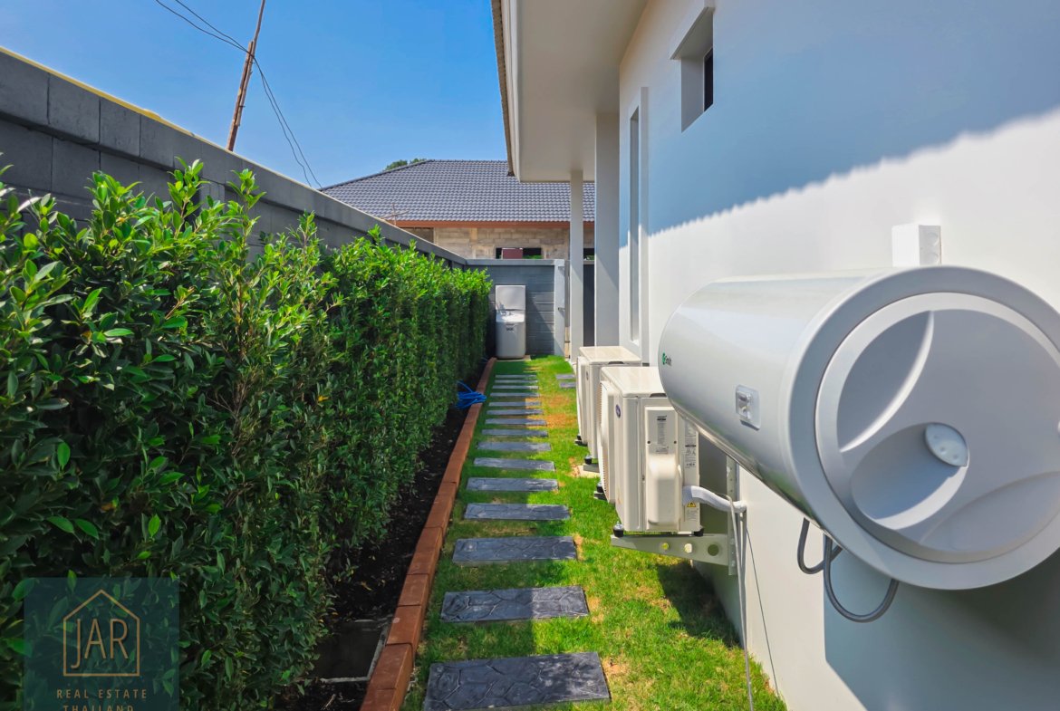 Experience Luxury Modern Pool Villa @ Hua Hin – Thap Tai 3 BR| 3 BA