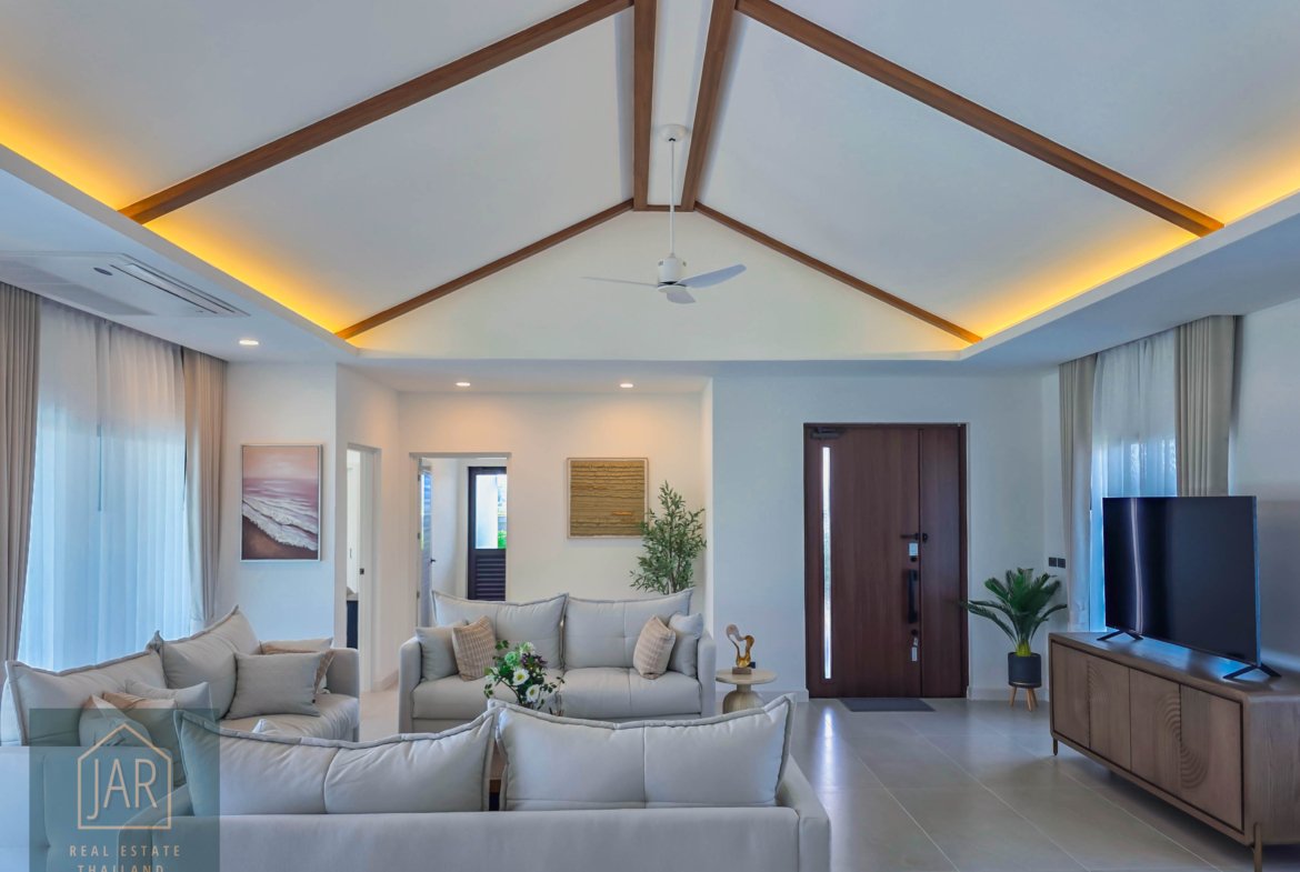 Experience Luxury Modern Pool Villa @ Hua Hin – Thap Tai 3 BR| 3 BA
