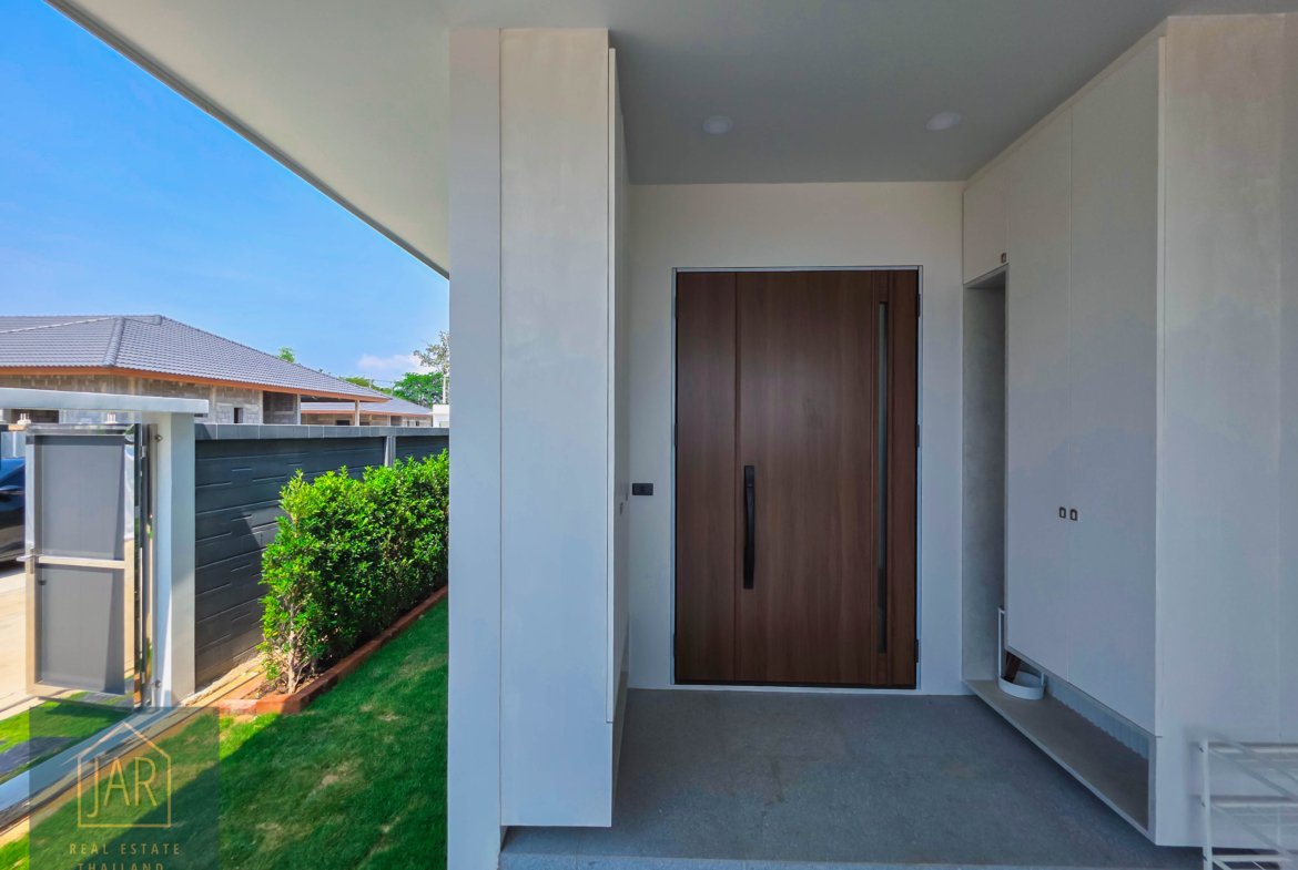 Experience Luxury Modern Pool Villa @ Hua Hin – Thap Tai 3 BR| 3 BA