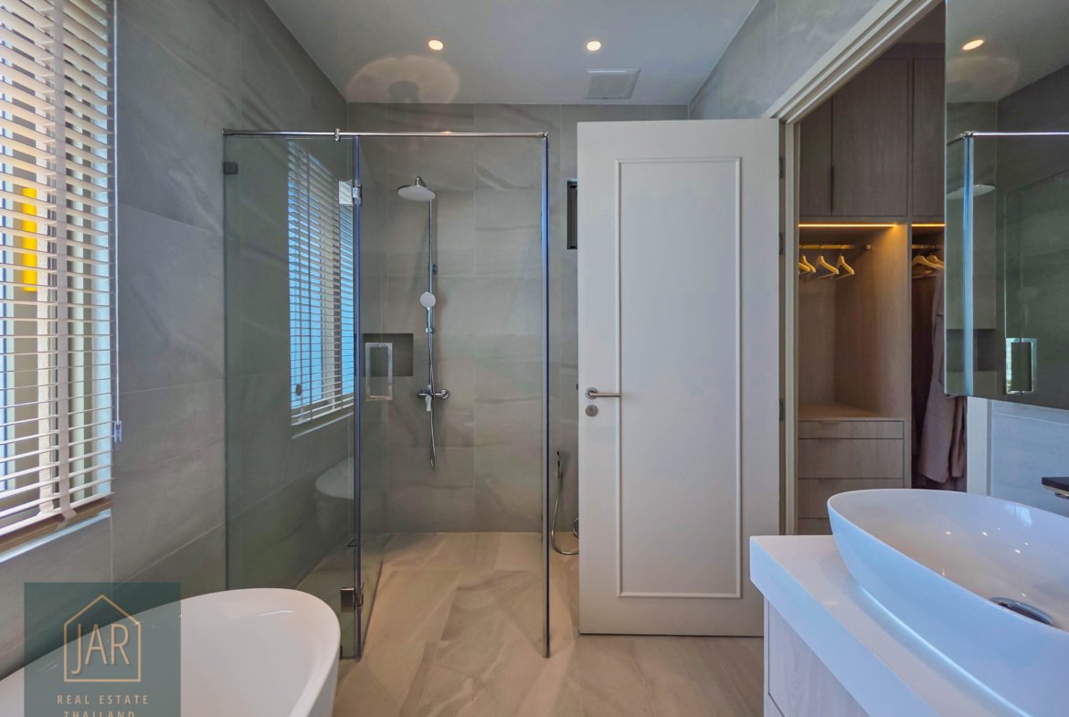 The Pinnacle of Modern Tropical Living in Pranburi