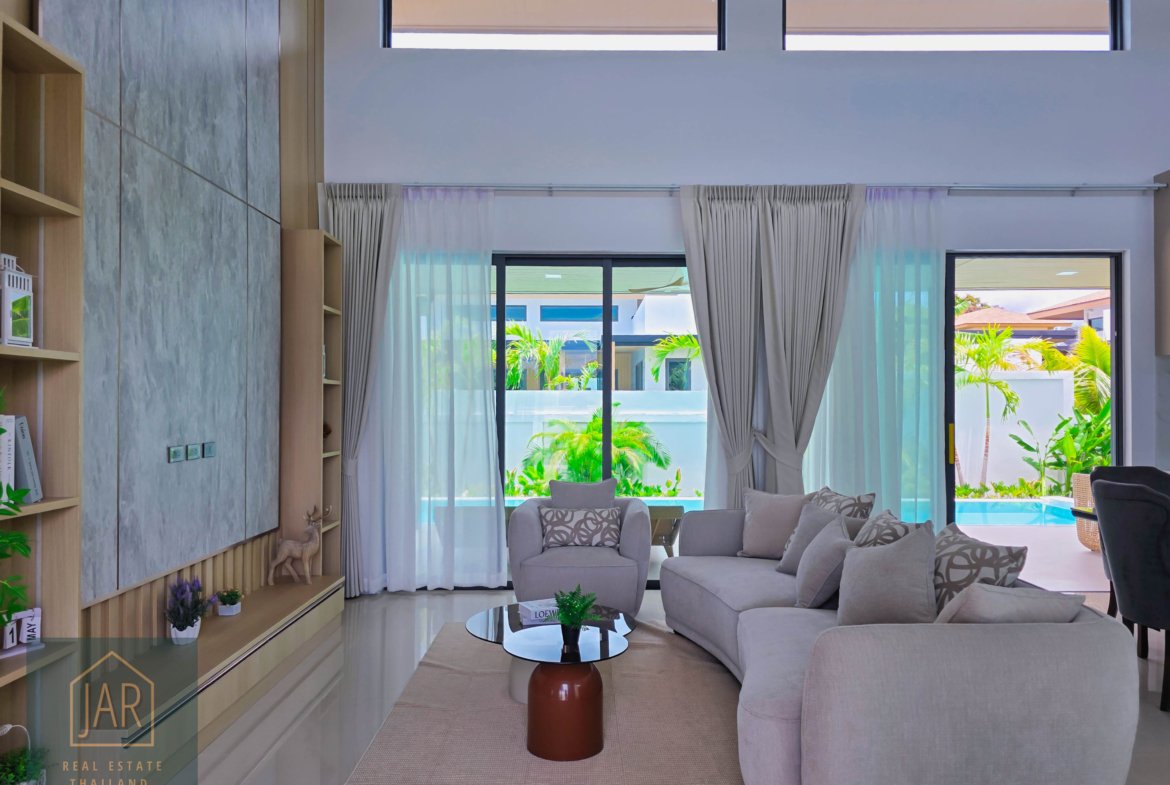 EXCLUSIVE LIVING near Hua-Hin Black Mountain Golf Course: Your Villa, Your Design 3 BR | 4 BA
