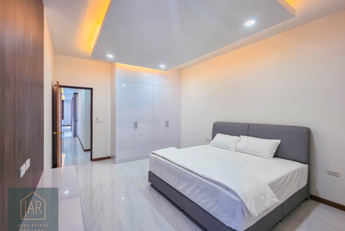 Discover Serenity: Hua Hin Soi 70 Private Pool Home 3 BR | 3BA Ready to Move in!