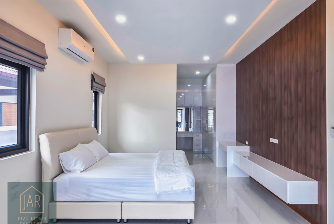 Discover Serenity: Hua Hin Soi 70 Private Pool Home 3 BR | 3BA Ready to Move in!