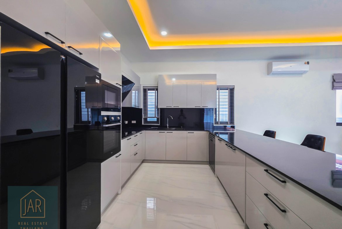 Discover Serenity: Hua Hin Soi 70 Private Pool Home 3 BR | 3BA Ready to Move in!