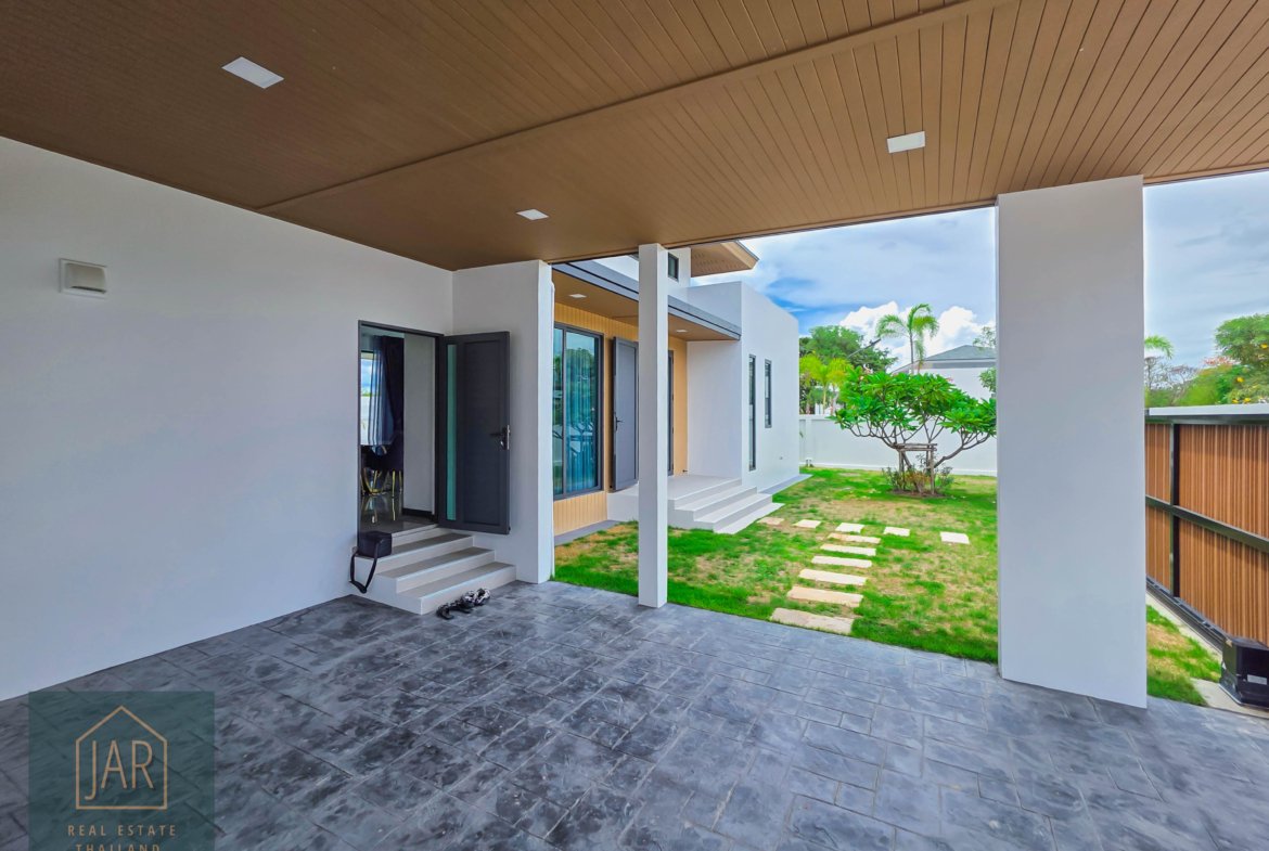 Hua Hin Modern Pool Villa near Black Mountain Golf Course – Your Own Paradisem