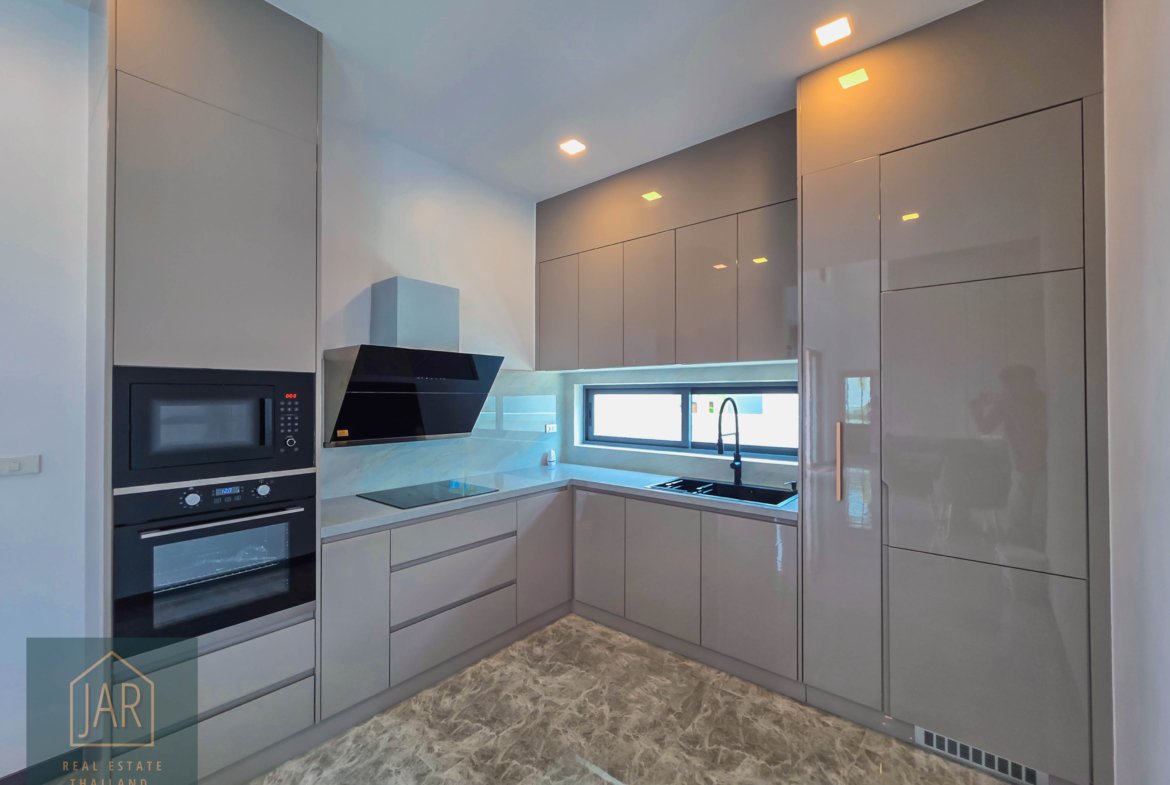 Hua Hin Modern Pool Villa near Black Mountain Golf Course – Your Own Paradisem