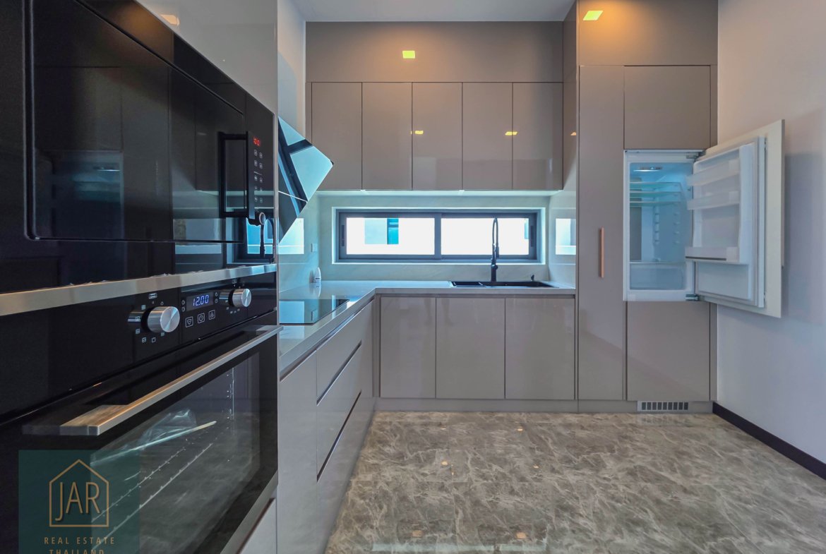 Hua Hin Modern Pool Villa near Black Mountain Golf Course – Your Own Paradisem