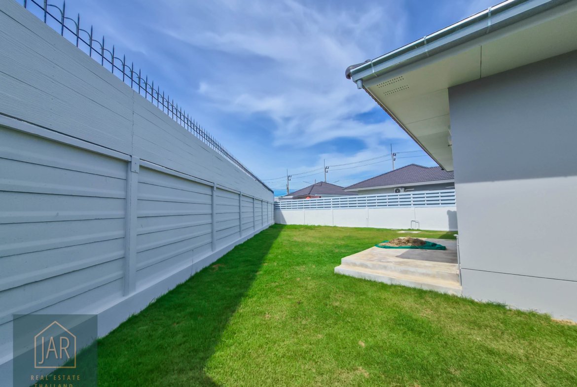Modern 3 BR / 2 BA Pool Villa for Sale – Perfect for Living & Investment