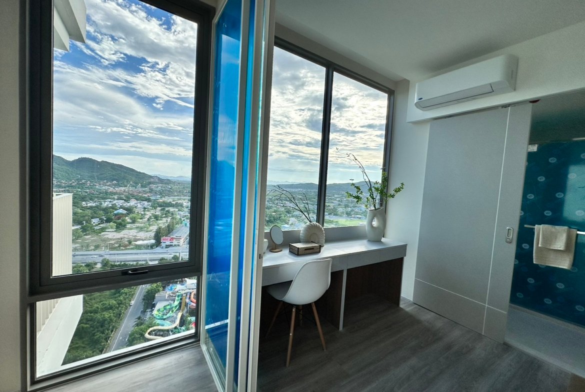 FINAL OPPORTUNITY | Exclusive 28th Floor Penthouse Available 🌊✨