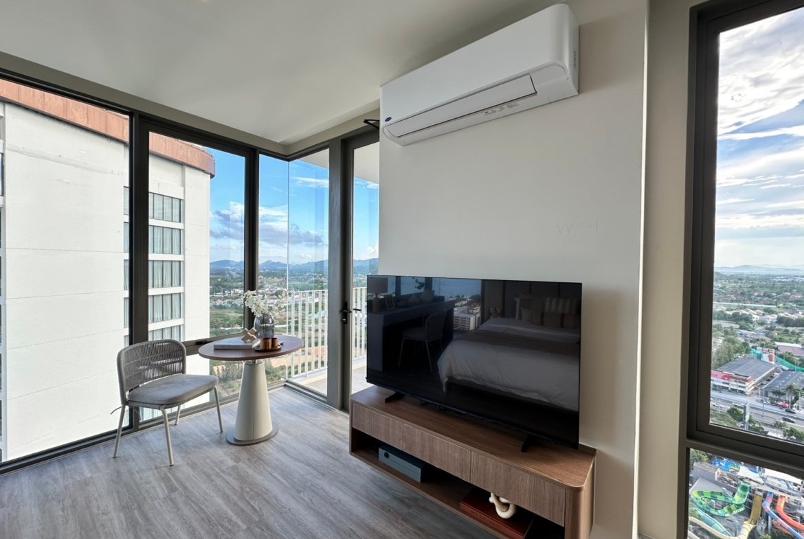 FINAL OPPORTUNITY | Exclusive 28th Floor Penthouse Available 🌊✨