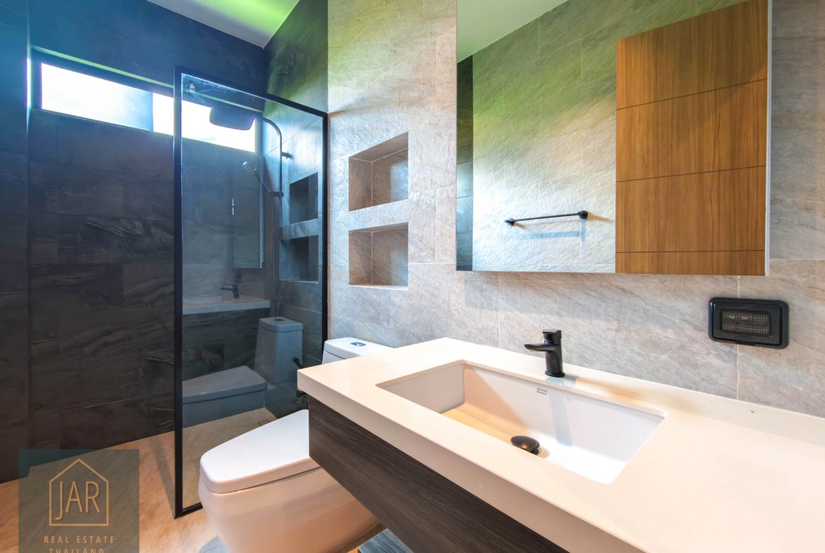 Luxury Living at Khao Tao, Hua Hin Soi 126 – Close to Beach