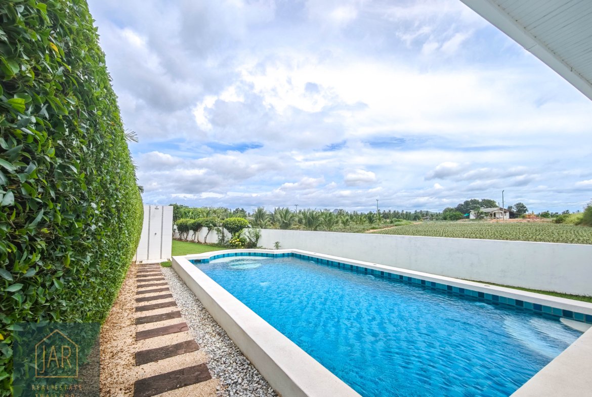 Pranburi Tropical pool villa surrounded with by nature and mountain view 2BR : 2 BA