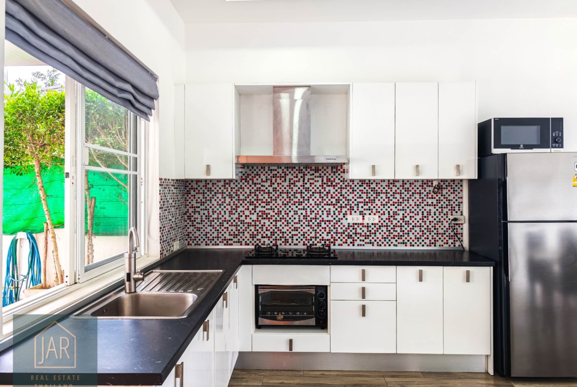 Pranburi Tropical pool villa surrounded with by nature and mountain view 2BR : 2 BA