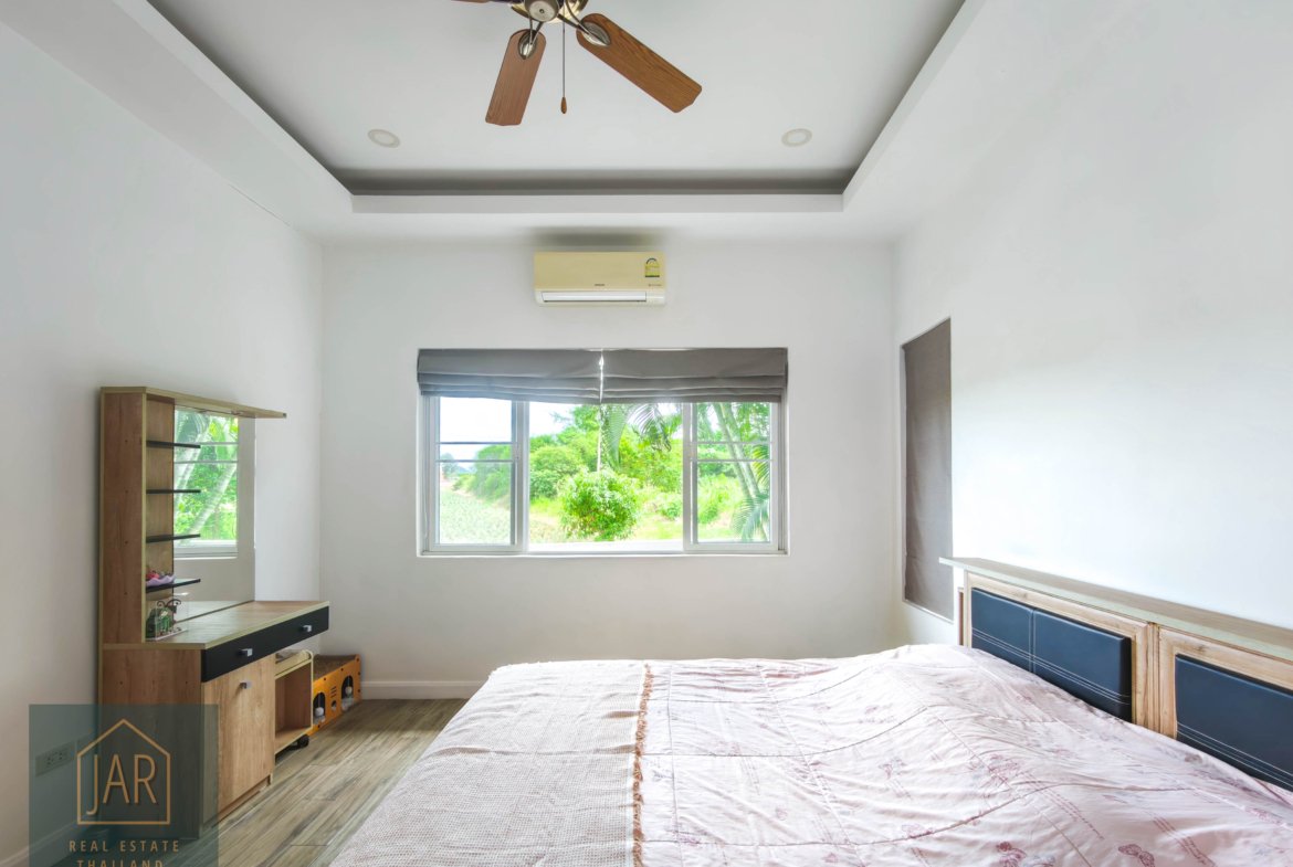 Pranburi Tropical pool villa surrounded with by nature and mountain view 2BR : 2 BA
