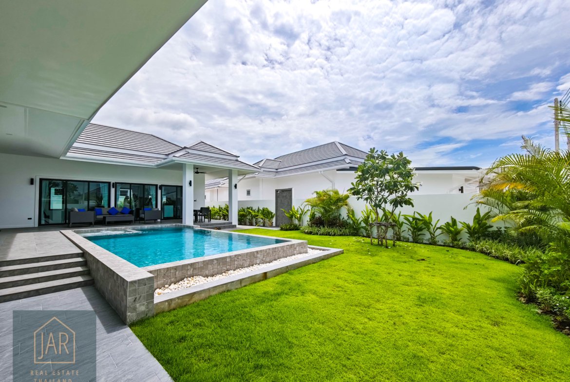 Modern Luxury Villa with Private Pool Hua Hin 112 | 3 BR | 3BA