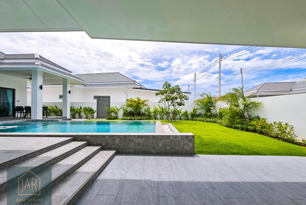 Modern Luxury Villa with Private Pool Hua Hin 112 | 3 BR | 3BA