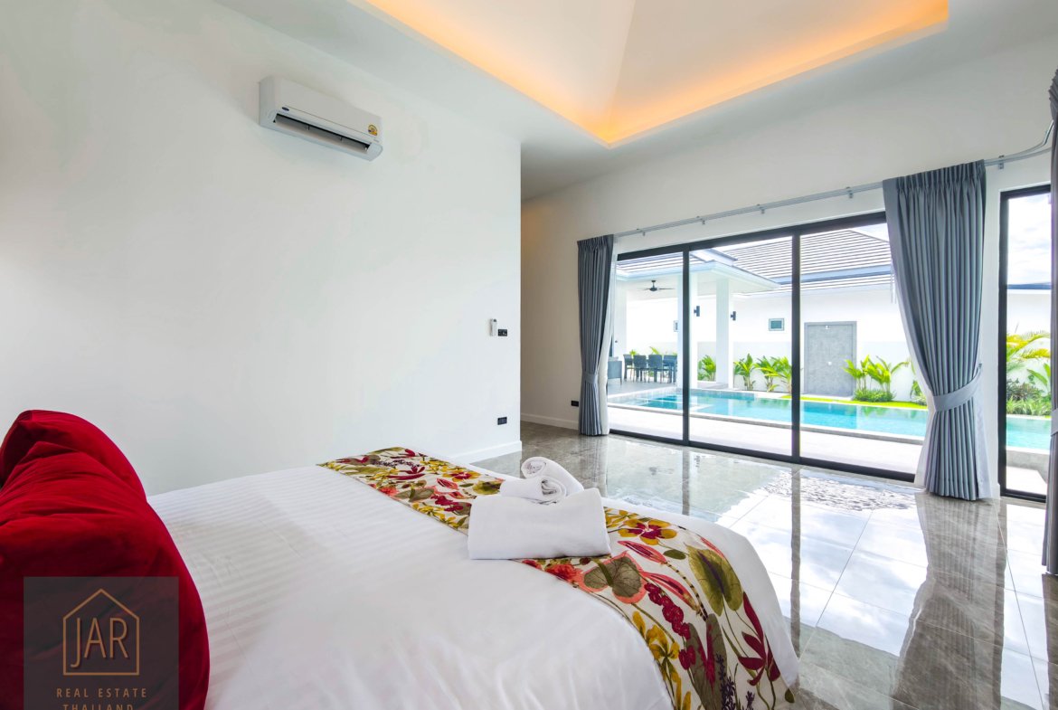 Modern Luxury Villa with Private Pool Hua Hin 112 | 3 BR | 3BA
