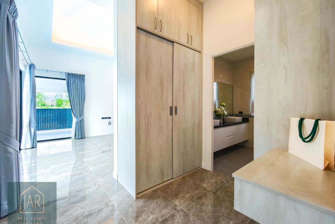 Modern Luxury Villa with Private Pool Hua Hin 112 | 3 BR | 3BA