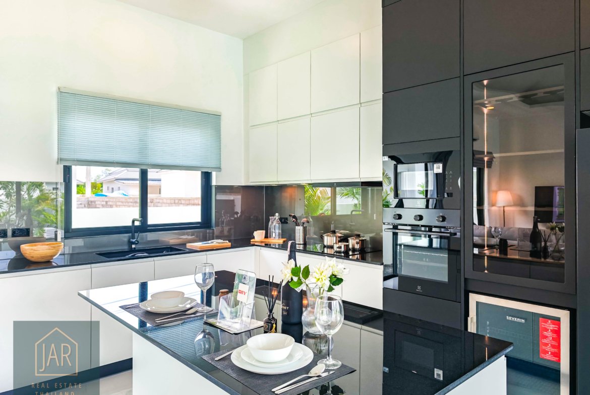Modern Luxury Villa with Private Pool Hua Hin 112 | 3 BR | 3BA