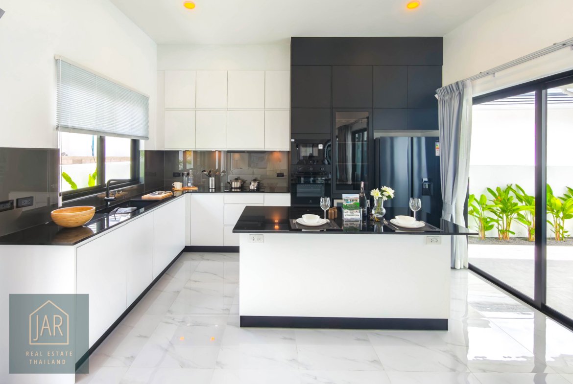 Modern Luxury Villa with Private Pool Hua Hin 112 | 3 BR | 3BA