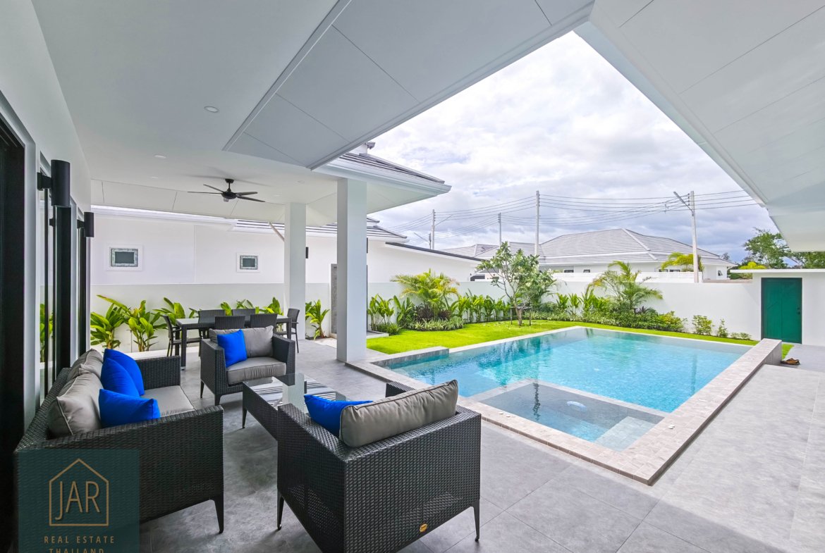 Modern Luxury Villa with Private Pool Hua Hin 112 | 3 BR | 3BA