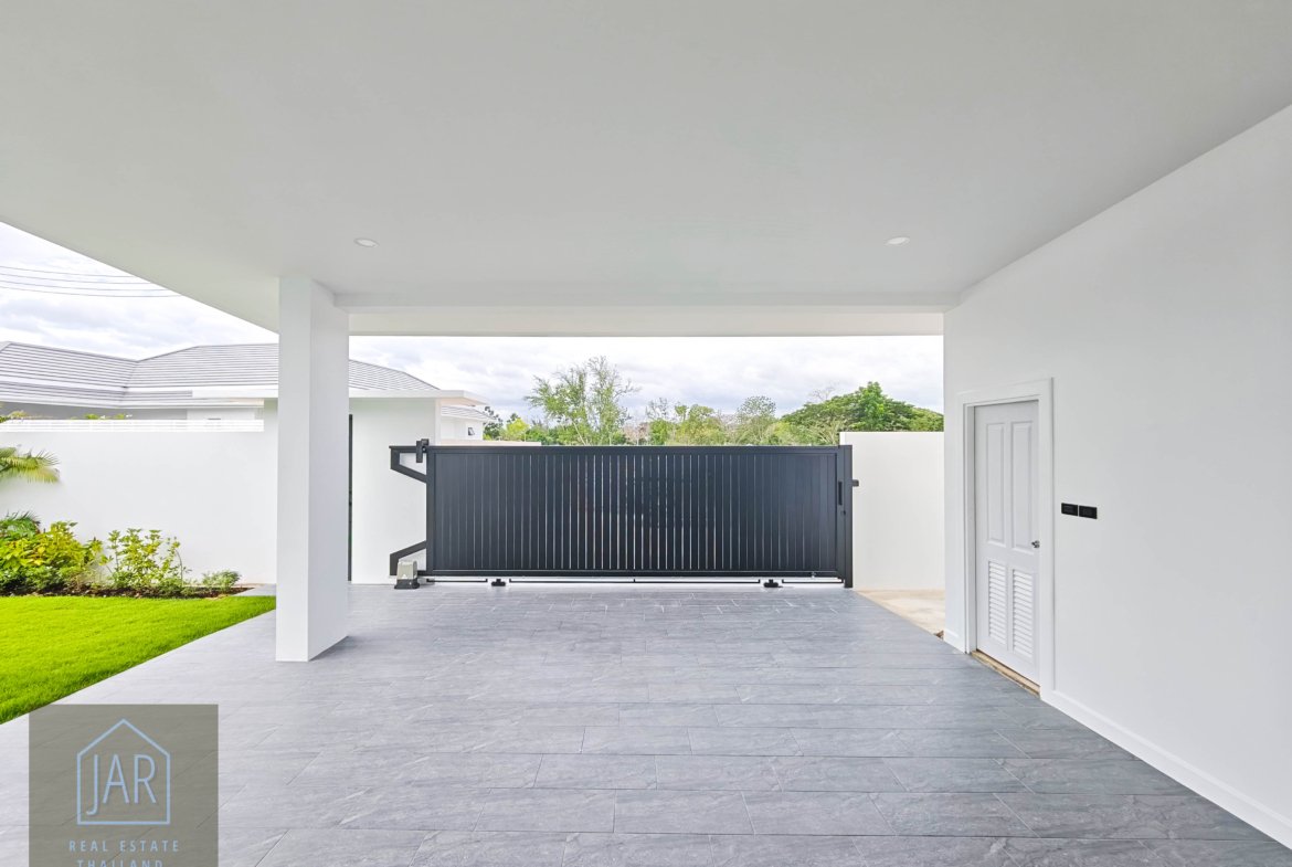 Modern Luxury Villa with Private Pool Hua Hin 112 | 3 BR | 3BA