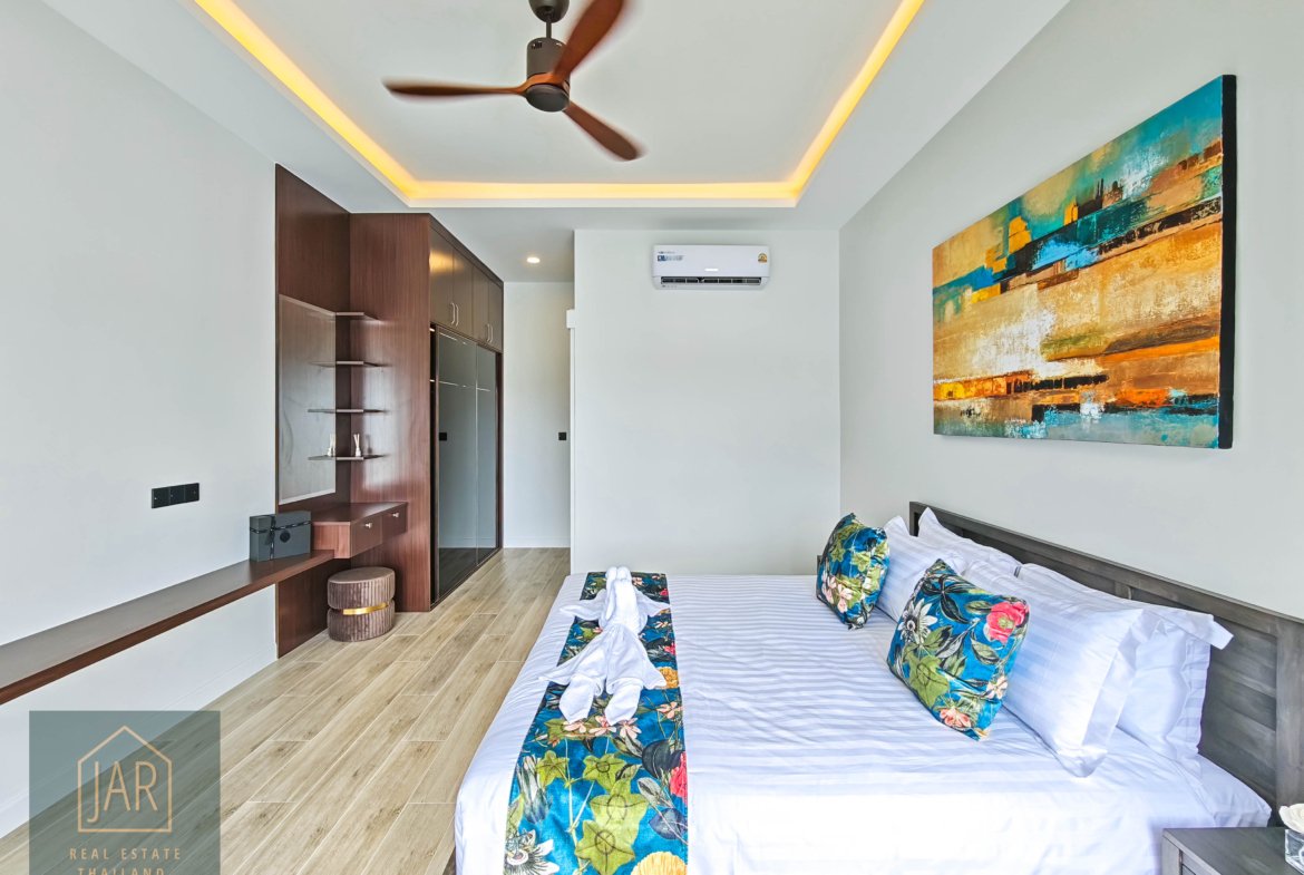 Modern Luxury Villa with Private Swimming Pool (Hua Hin 112) 3BR | 3BA