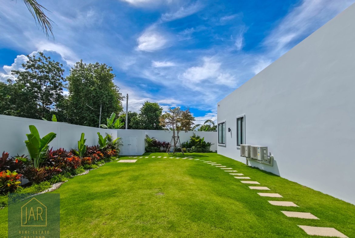 Exclusive Tropical Villas, Hua Hin: Serene Living Amidst Mountain Views : 3BR I 4BA