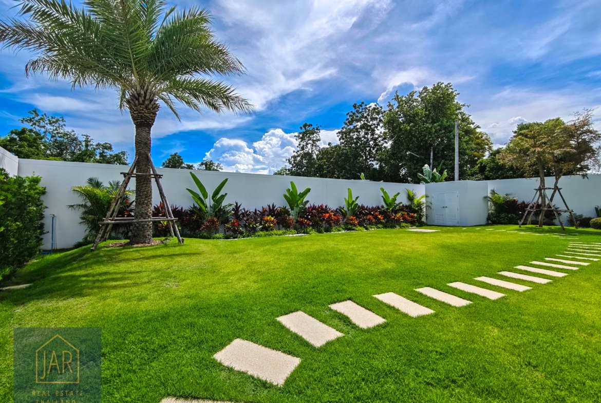 Exclusive Tropical Villas, Hua Hin: Serene Living Amidst Mountain Views : 3BR I 4BA