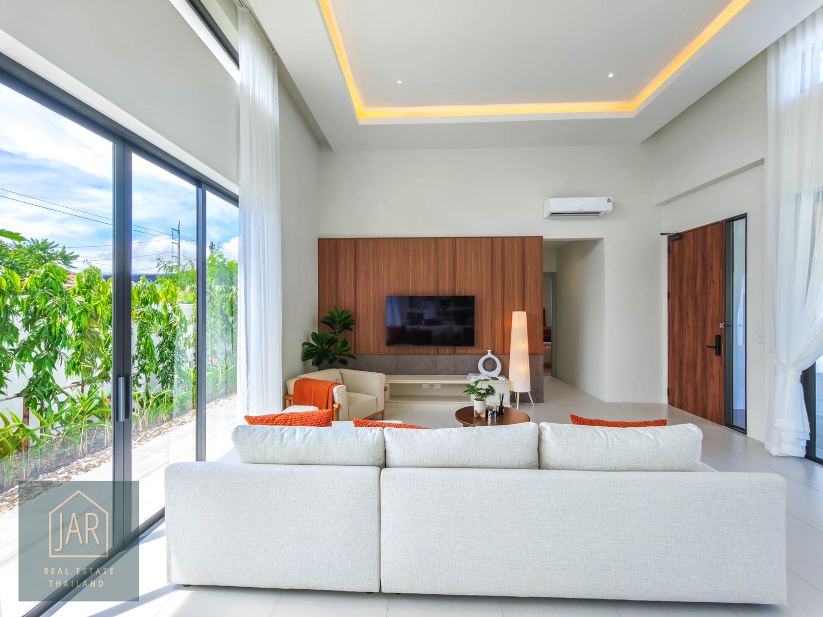 Exclusive Tropical Villas, Hua Hin: Serene Living Amidst Mountain Views : 3BR I 4BA
