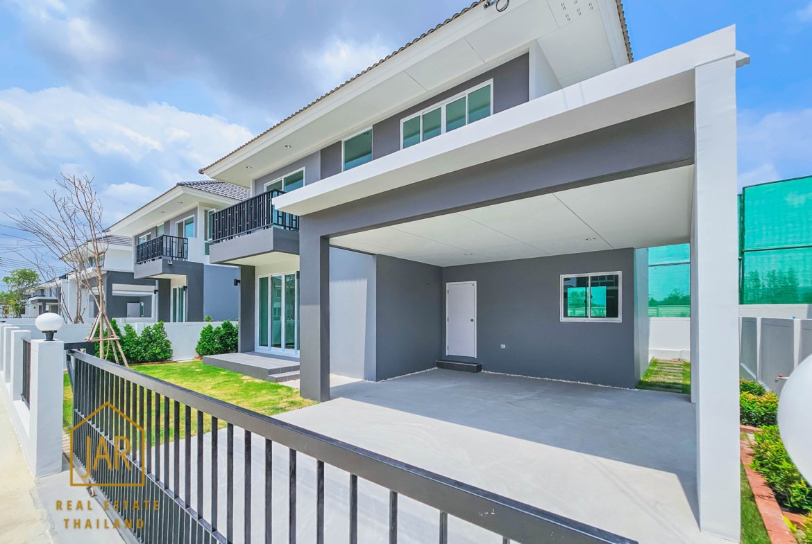 2-story semi-detached house for sale